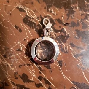 Origami owl small silver locket